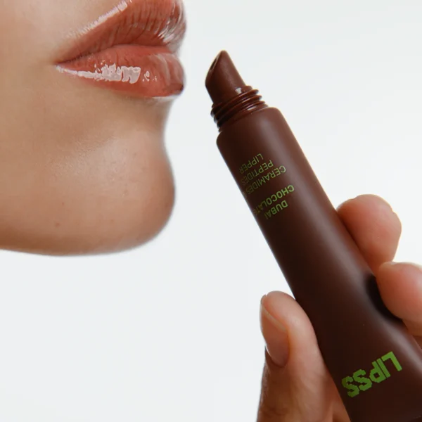 LIPSS DUBAI CHOCOLATE błyszczyk do ust — makijaż i pielęgnacja ust z efektem połysku