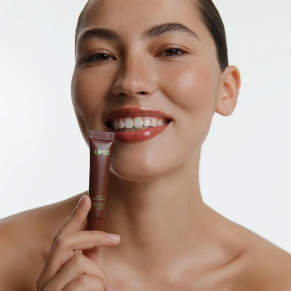 LIPSS DUBAI CHOCOLATE błyszczyk do ust — makijaż i pielęgnacja ust z efektem połysku